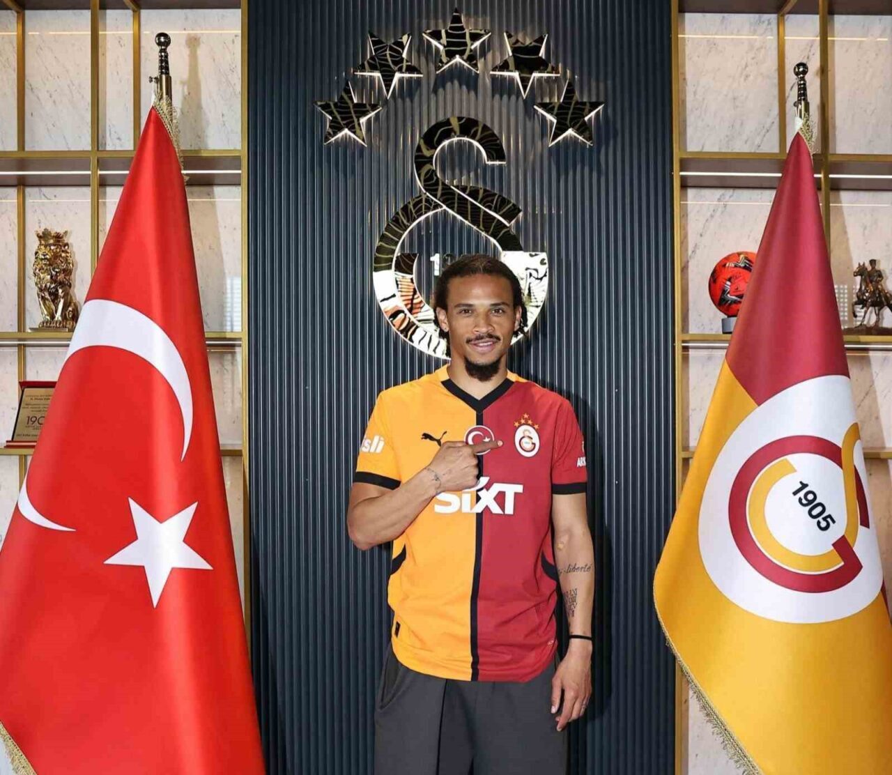 Galatasaray, Leroy Sane’yi transfer etti, ancak oyuncunun Bayern Münih ile