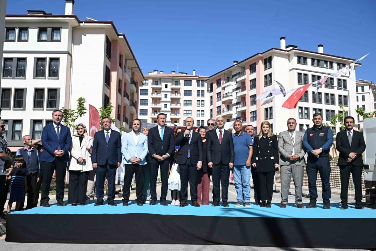 Malatya'da 8 bin 65 konut ve 1,097 iş yeri için