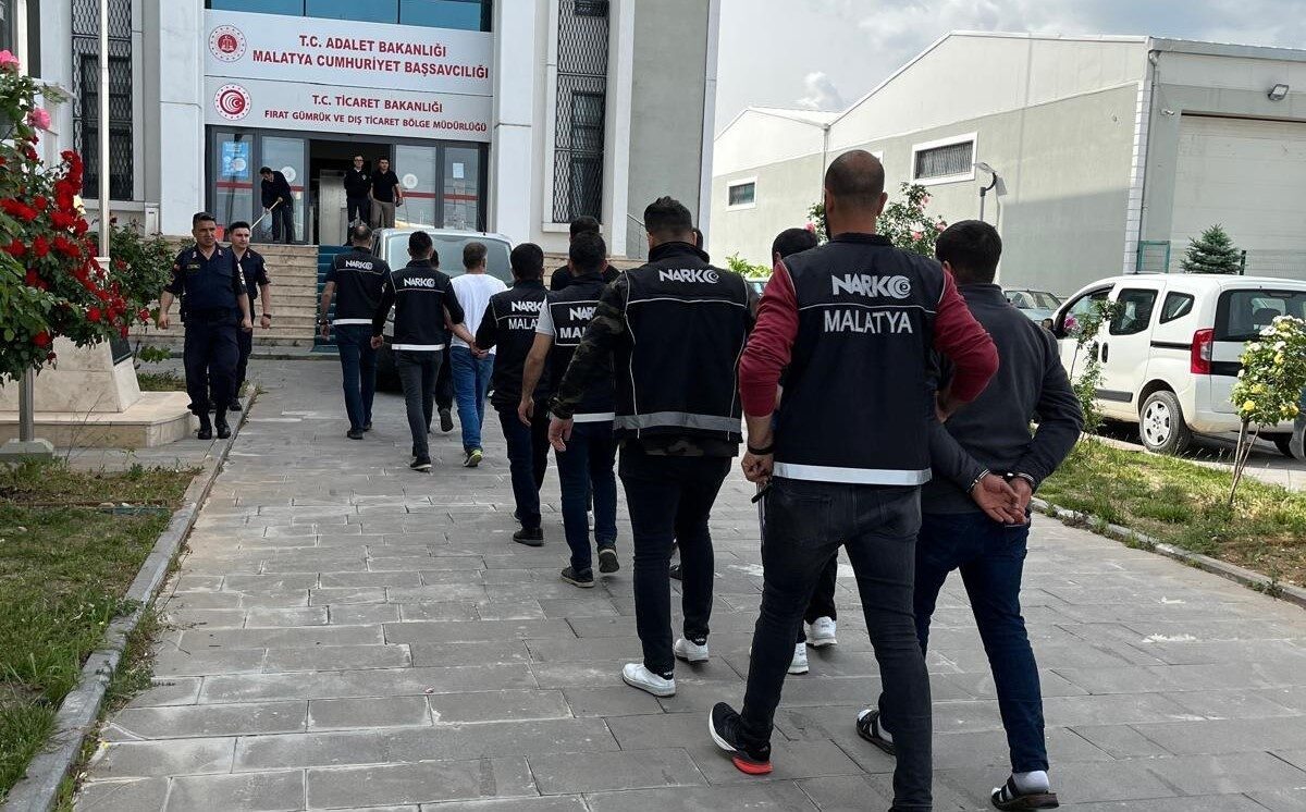 Malatya'da gerçekleştirilen bir uyuşturucu operasyonunda, 3 ay süren takip sonrası