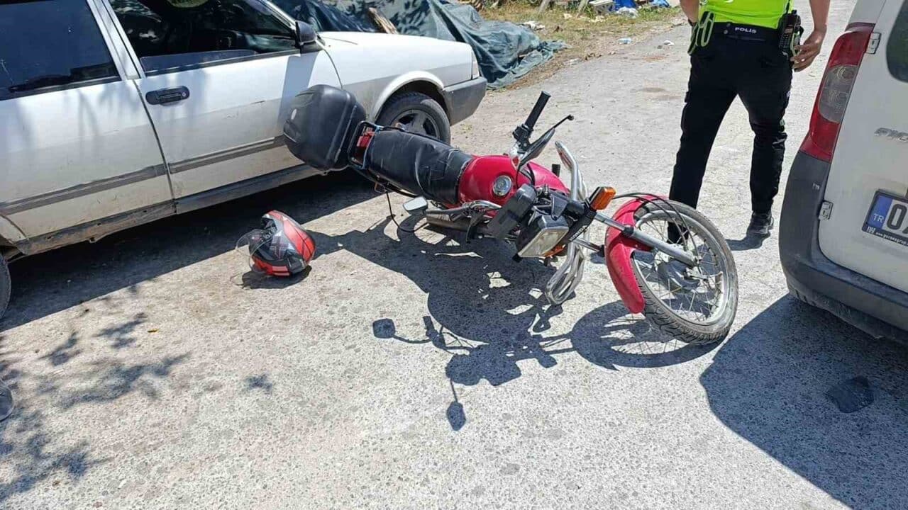Manavgat'ta motosiklet ile hafif ticari aracın çarpışması sonucu bir kişi
