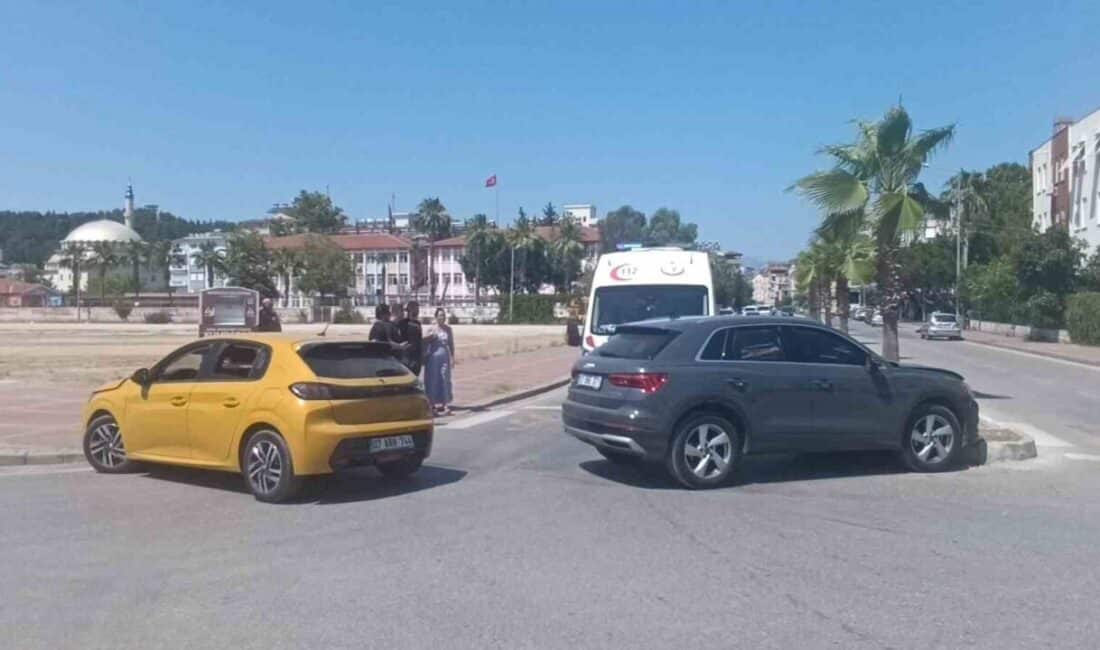 Antalya'nın Manavgat ilçesinde iki otomobilin çarpışması sonucu Cehla B.E. ve