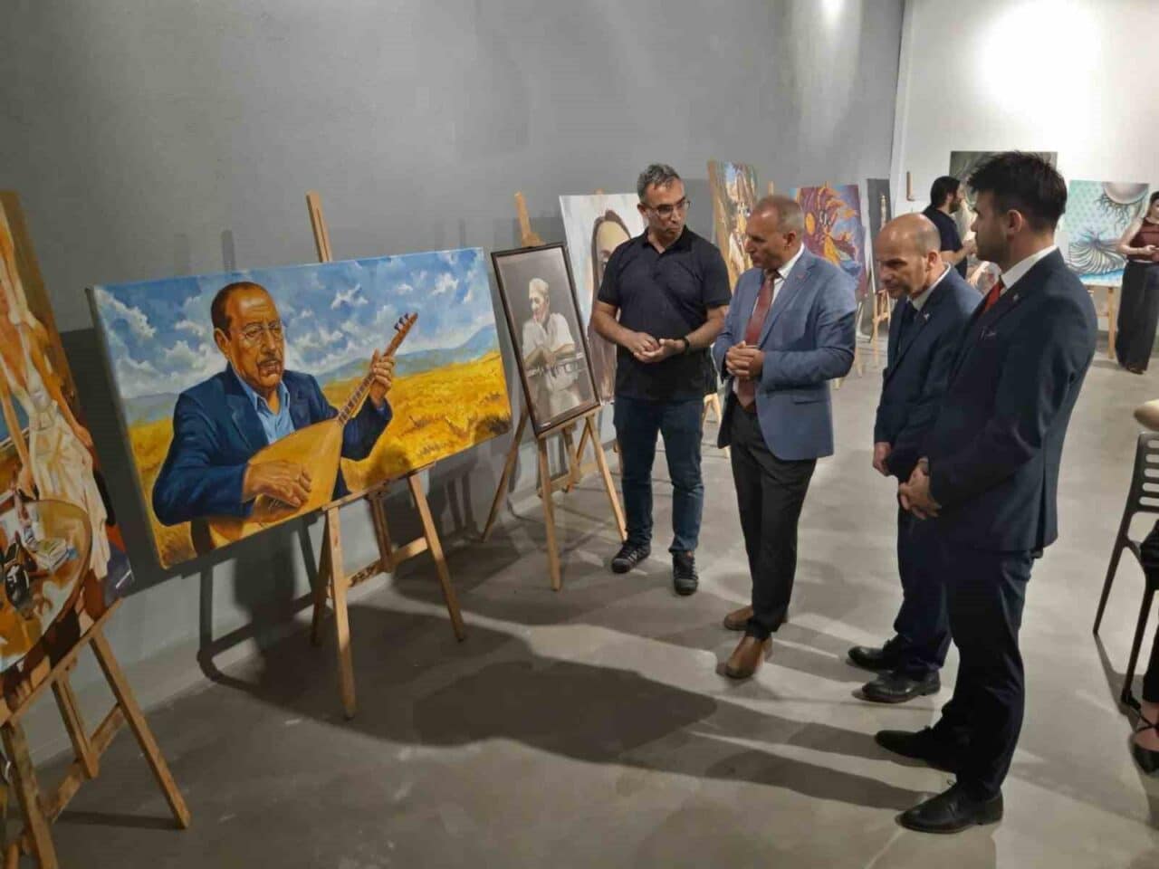 Manisa Güzel Sanatlar Lisesi'nin Resim Bölümü öğrencileri, yıl boyunca oluşturdukları
