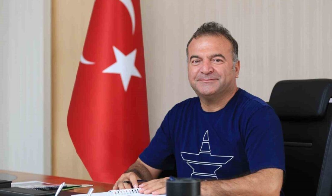 Dolphin Ajans Başkanı Nazmi Özkoyuncu, 32 yıllık deneyimiyle reklam müzikleri