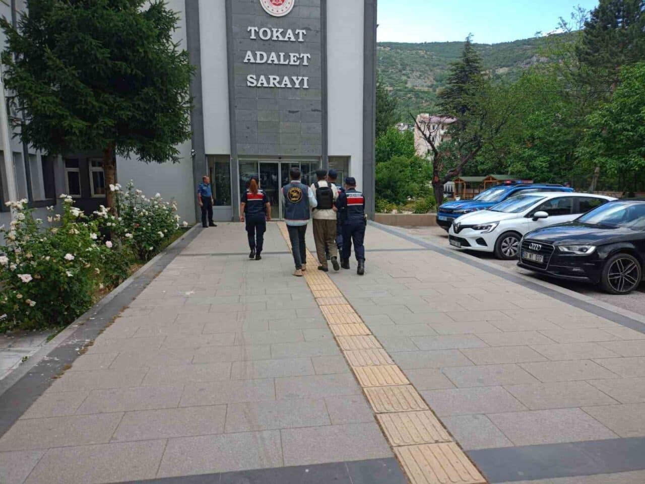 Tokat'ta Halim Çelik, miras anlaşmazlığı nedeniyle yengesini öldürdü. Kaçtıktan sonra