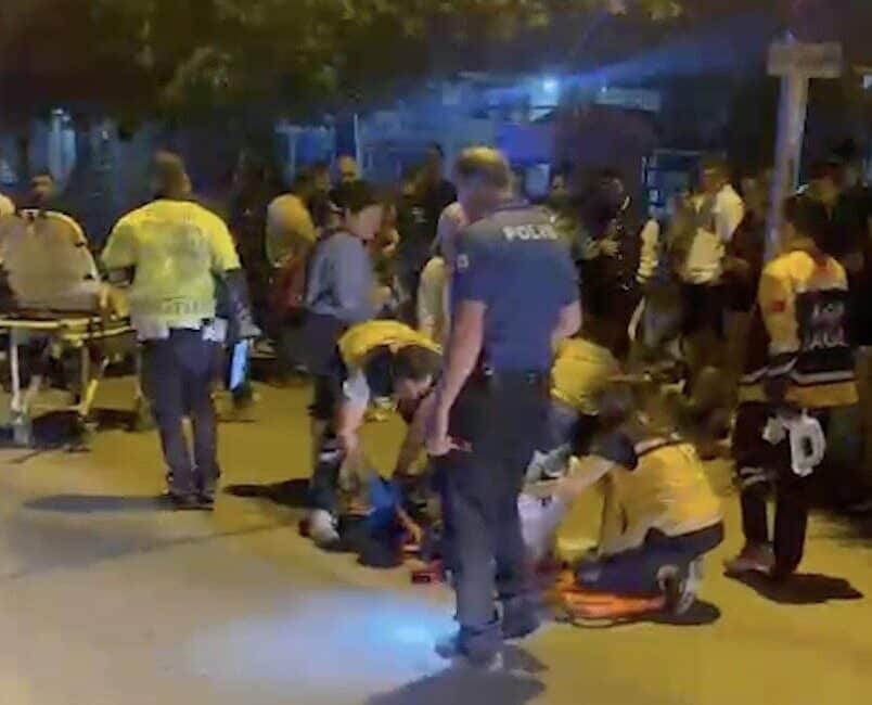 Çorum'da, E.Ç. (17) yönetimindeki motosiklet, yaya geçidinde S.Ö. (4), E.B.C.
