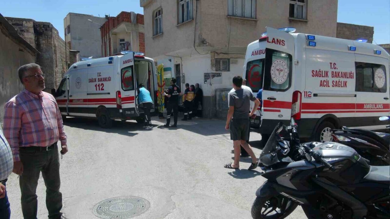 Kilis’te bir hafif ticari araç ile motosikletin çarpışması sonucu İ.B.