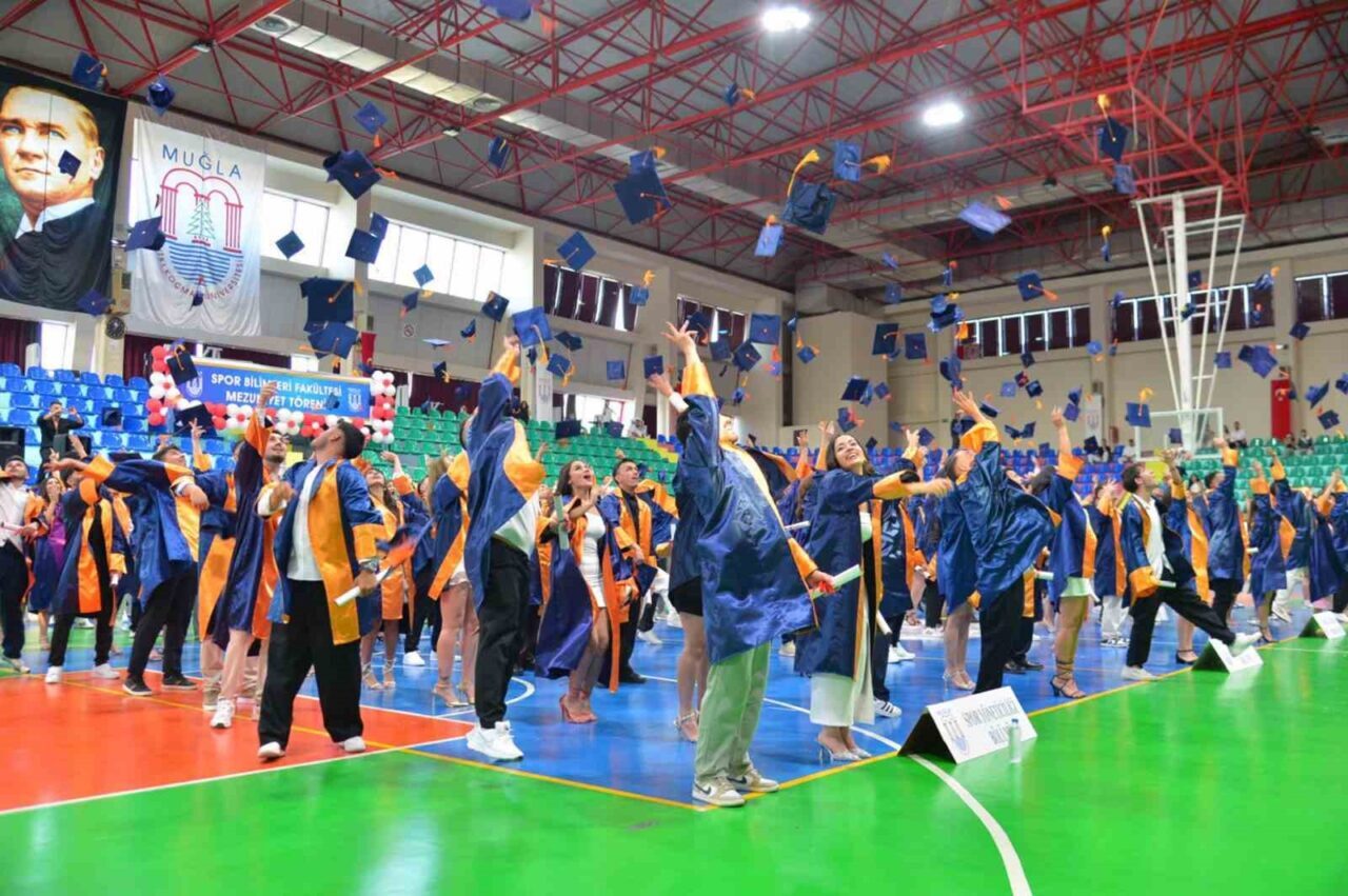 Muğla Sıtkı Koçman Üniversitesi, Spor Bilimleri Fakültesi'nin 2024-2025 mezuniyet töreni
