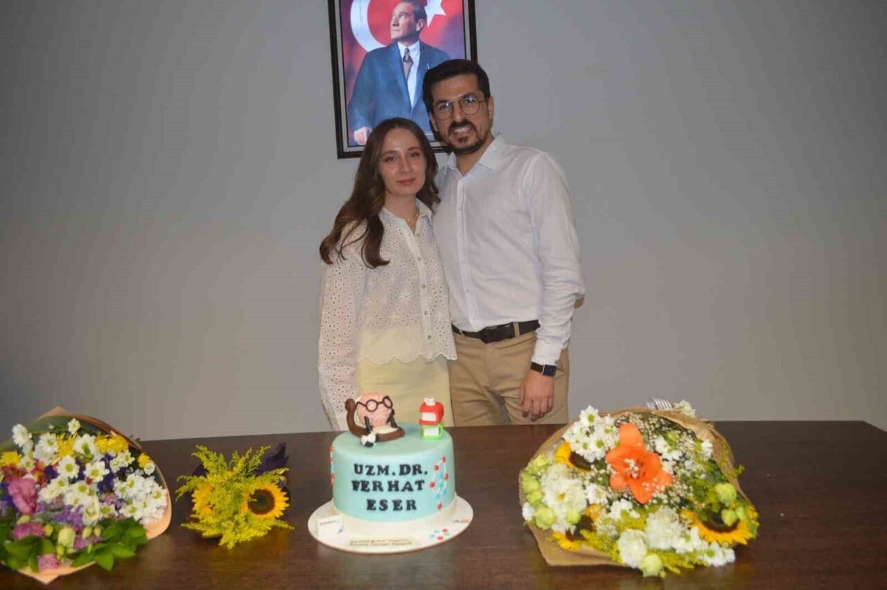 Muğla Eğitim ve Araştırma Hastanesi'nde uzmanlık eğitimini tamamlayan Dr. Ferhat