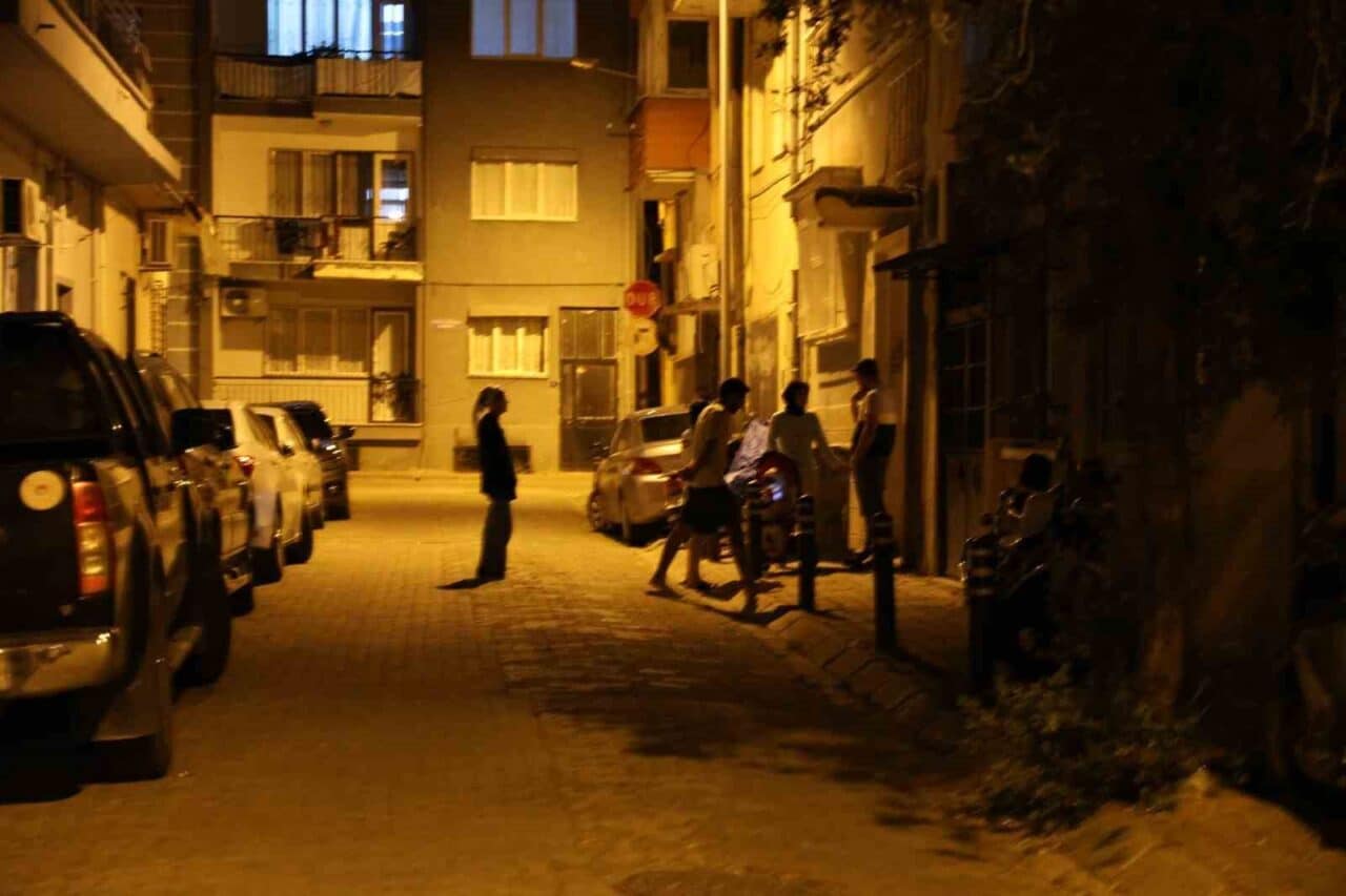 Muğla'nın Marmaris ilçesinde, 67.91 kilometre derinlikte 5.8 büyüklüğünde bir deprem