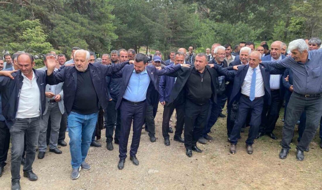 Akdağmadeni Muhtarlar Derneği'nin düzenlediği "Muhtarlar Derneği Şöleni" Deli Hamza mevkiinde