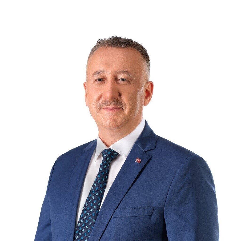 Adapazarı Belediye Başkanı Mutlu Işıksu, ORC Araştırma Şirketi'nin anketinde Türkiye'nin