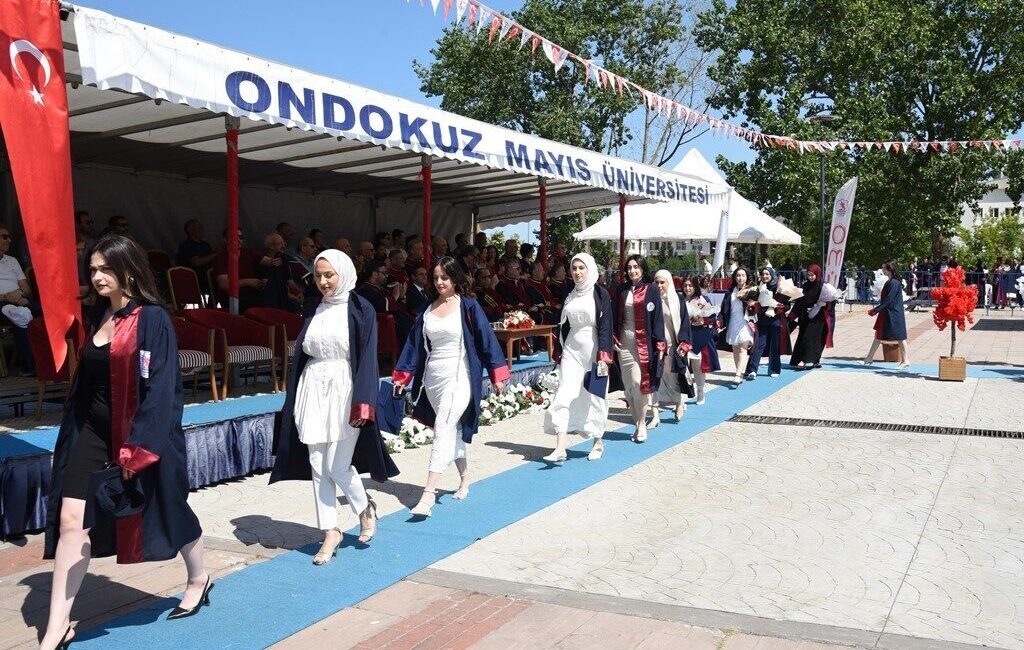 Ondokuz Mayıs Üniversitesi Fen Fakültesi, 2024-2025 akademik yılı mezuniyet töreninde