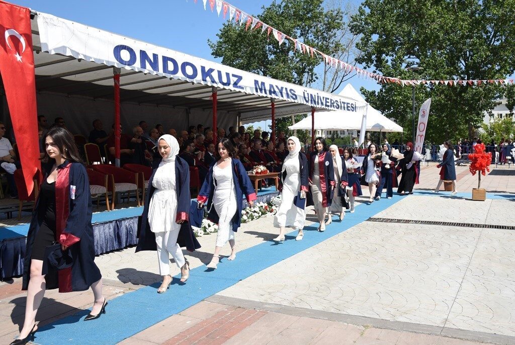 Ondokuz Mayıs Üniversitesi Fen Fakültesi, 2024-2025 akademik yılı mezuniyet töreninde