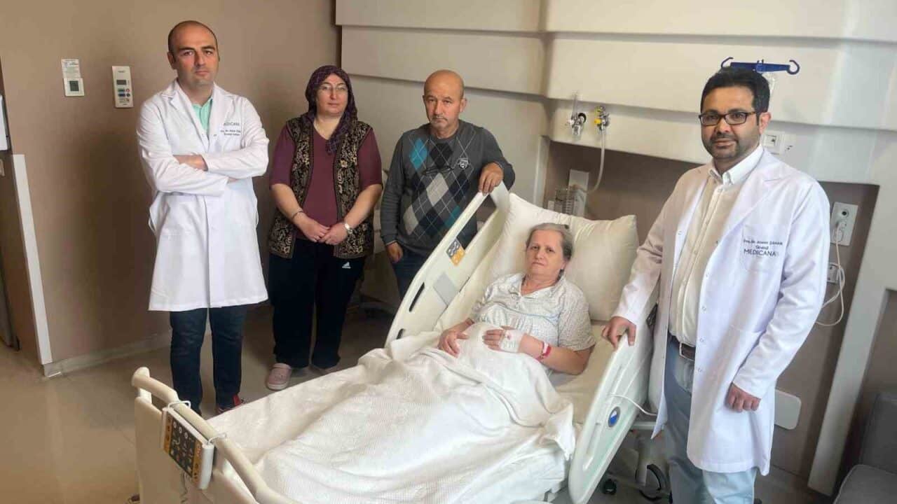 Bursa'da 59 yaşındaki Sevginar Mutlu, rahim kanseri ve diğer sağlık