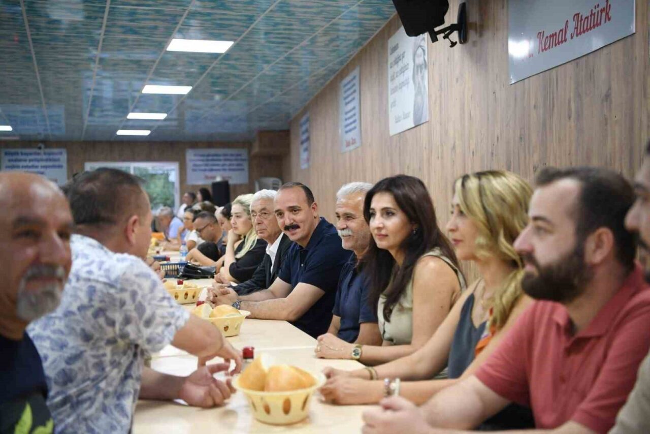 Konyaaltı Belediye Başkanı Cem Kotan, Muharrem ayı dolayısıyla Hacı Bektaş