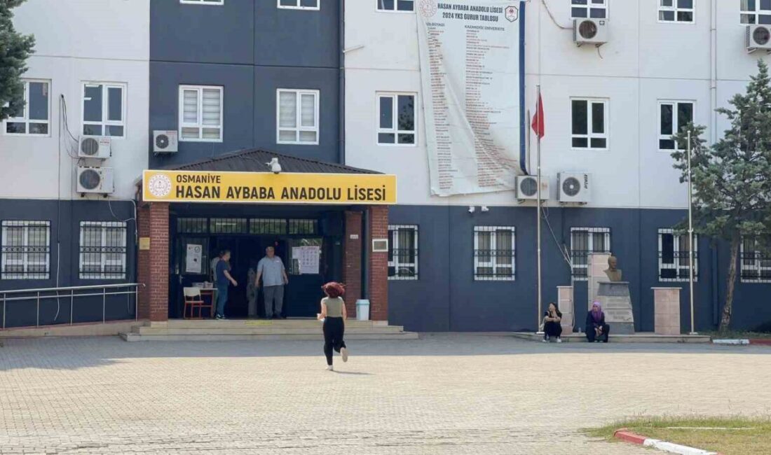 Osmaniye’de Yükseköğretim Kurumları Sınavı'nın ikinci oturumu olan Alan Yeterlilik Testi