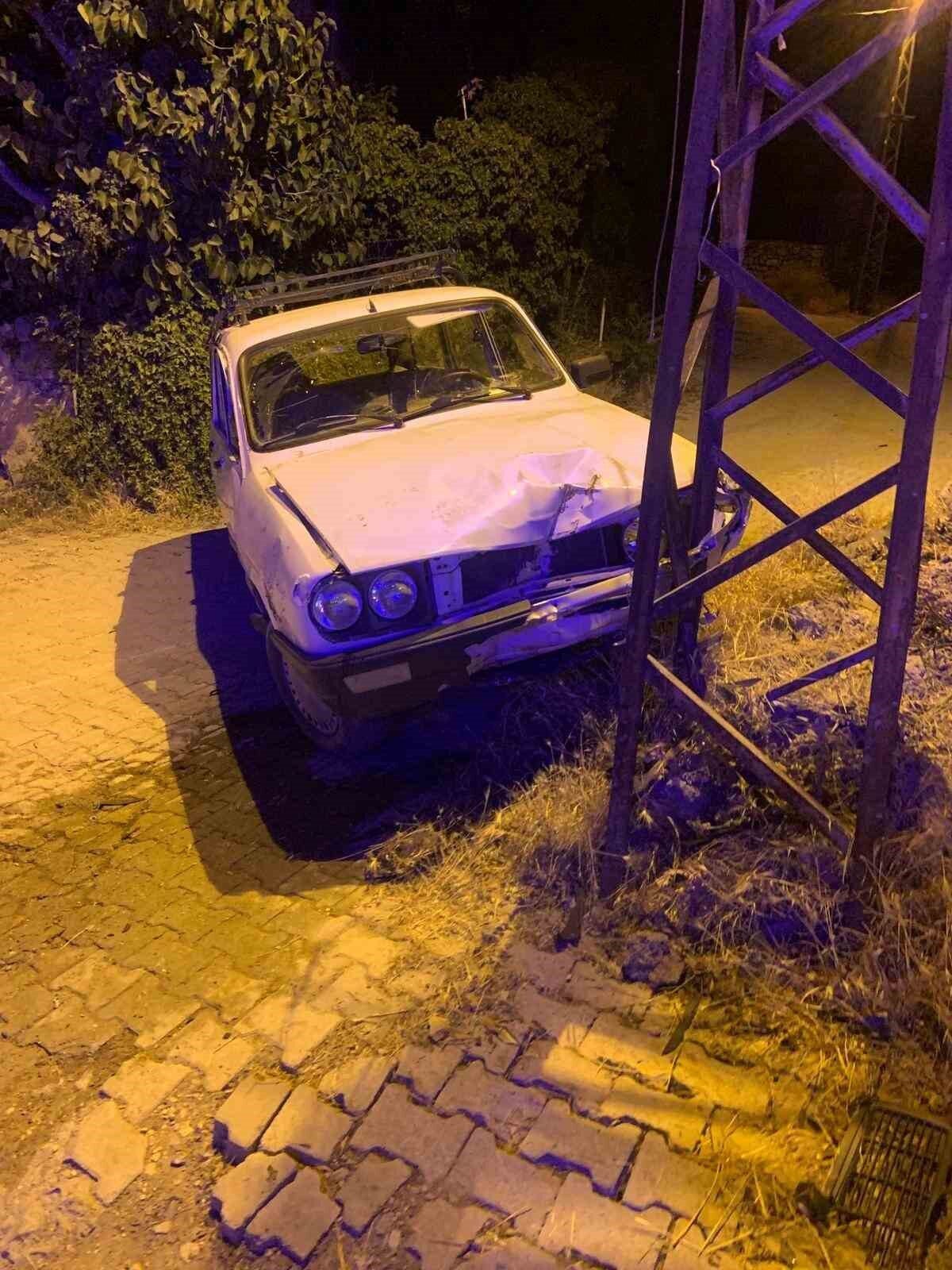 Adıyaman'ın Gölbaşı ilçesinde Ahmet Bilen'in kullandığı otomobil, direksiyon hakimiyetinin kaybedilmesi