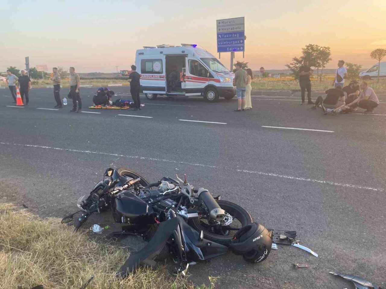 Tekirdağ'da motosiklet ile otomobilin çarpışması sonucu Cem Berkay S. ve