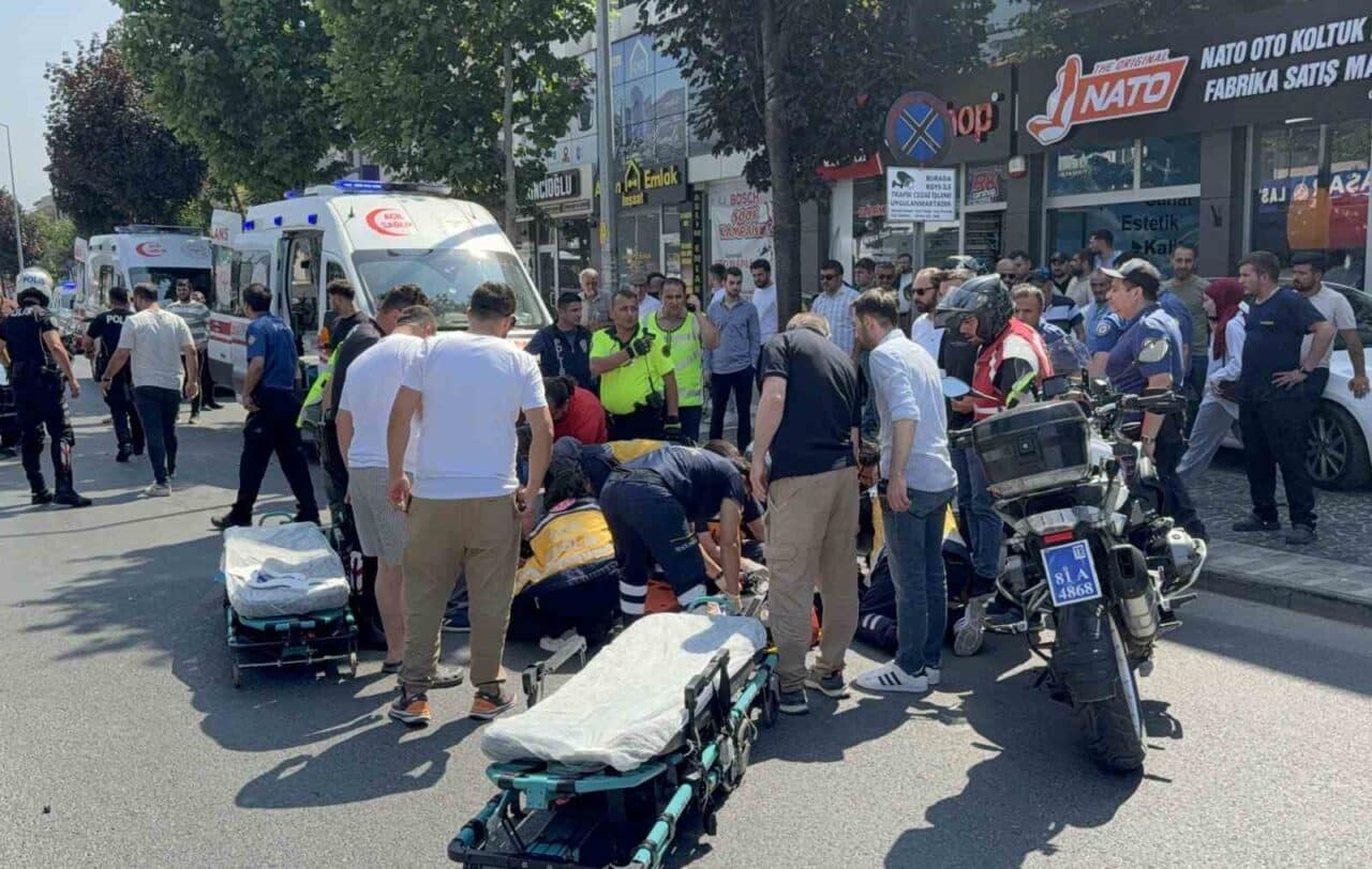 Düzce'de otomobil ve yunus polislerinin motosikletinin çarpışması sonucu Hayati D.