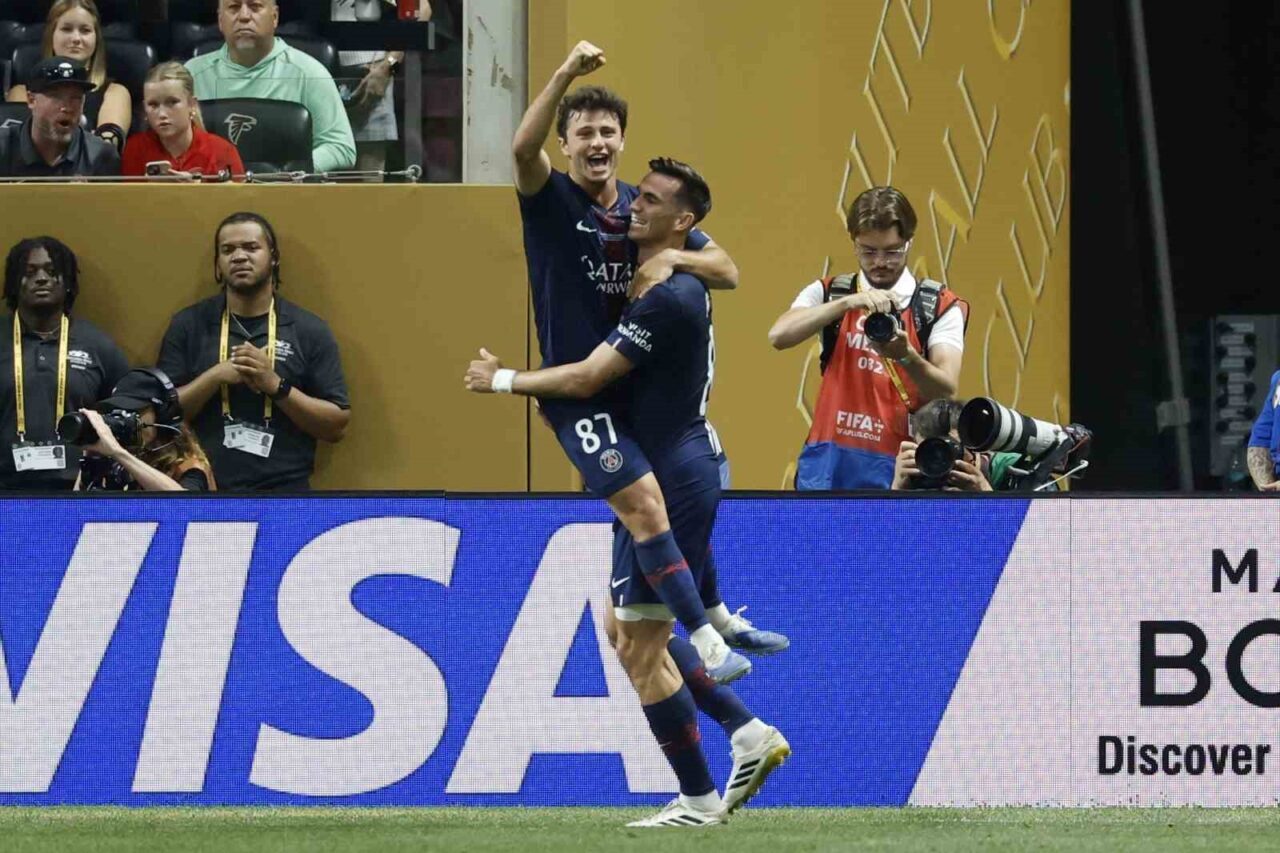FIFA Kulüpler Dünya Kupası'nda Paris Saint-Germain, Inter Miami'yi 4-0 yenerek
