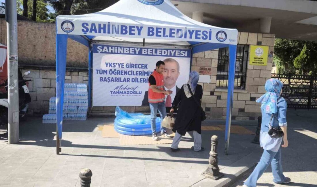 Şahinbey Belediyesi, Yükseköğretim Kurumları Sınavı (YKS) sırasında öğrencilere destek verdi.