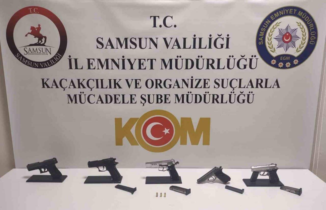 Samsun'da gerçekleştirilen operasyonda, İl Emniyet Müdürlüğü KOM ekipleri Atakum'da bir