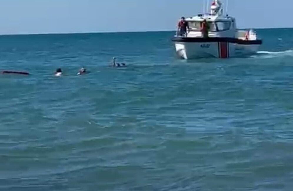 Samsun'un Terme ilçesinde serinlemek amacıyla denize giren 19 yaşındaki Enes