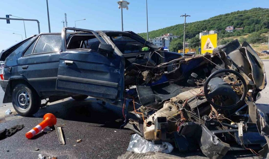 Samsun'un Atakum ilçesinde meydana gelen zincirleme trafik kazasında 3'ü ağır