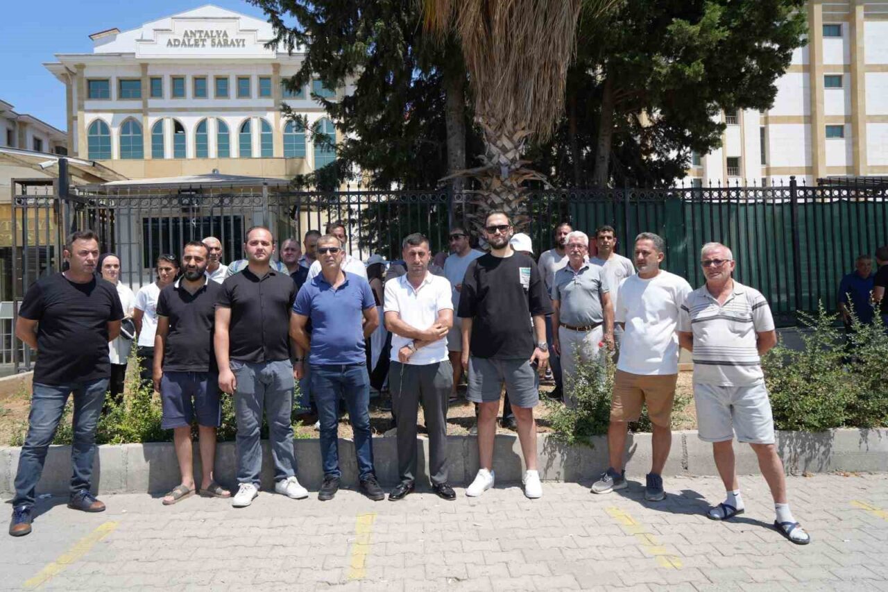 Antalya'da 73 araçla 120 milyon TL dolandırıcılık yapan şüpheliler tahliye