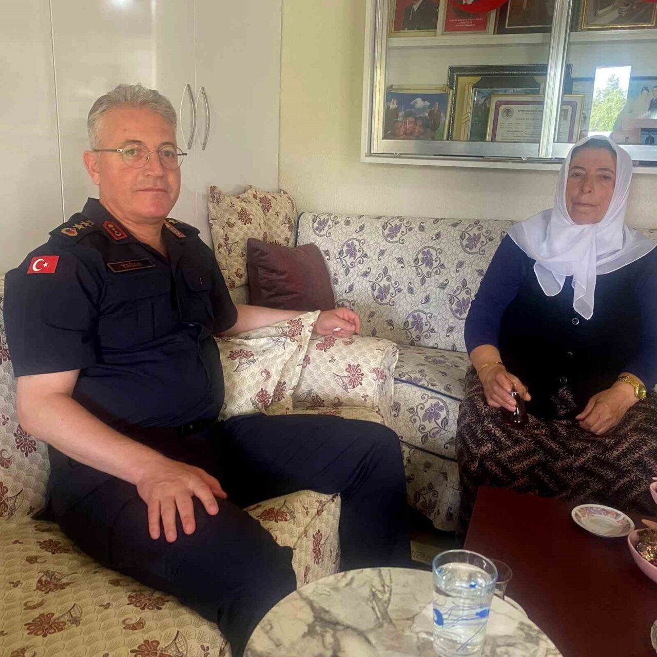 Afyonkarahisar İl Jandarma Komutanı Albay Tolga Yağan, 2015 yılında şehit