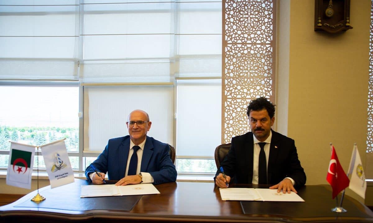 Selçuk Üniversitesi Rektörü Prof. Dr. Hüseyin Yılmaz ve Oum El