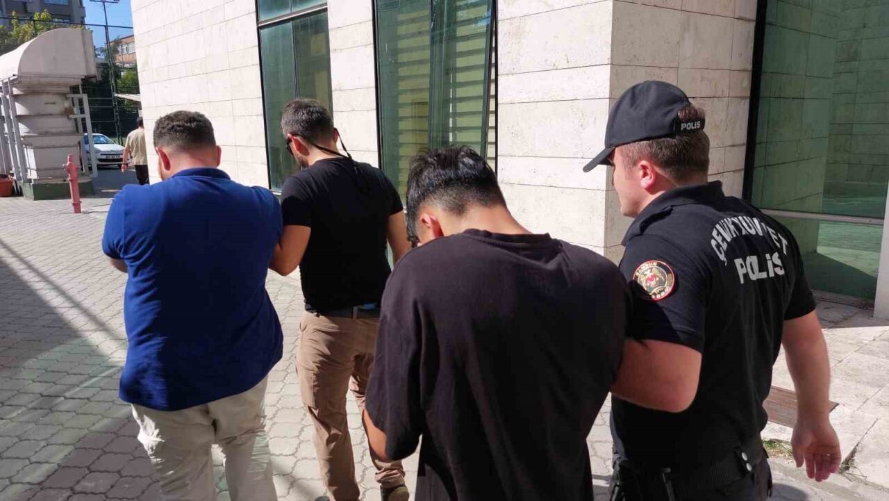 Samsun'da düzenlenen eş zamanlı müstescenlik operasyonunda 42 kişi gözaltına alındı.