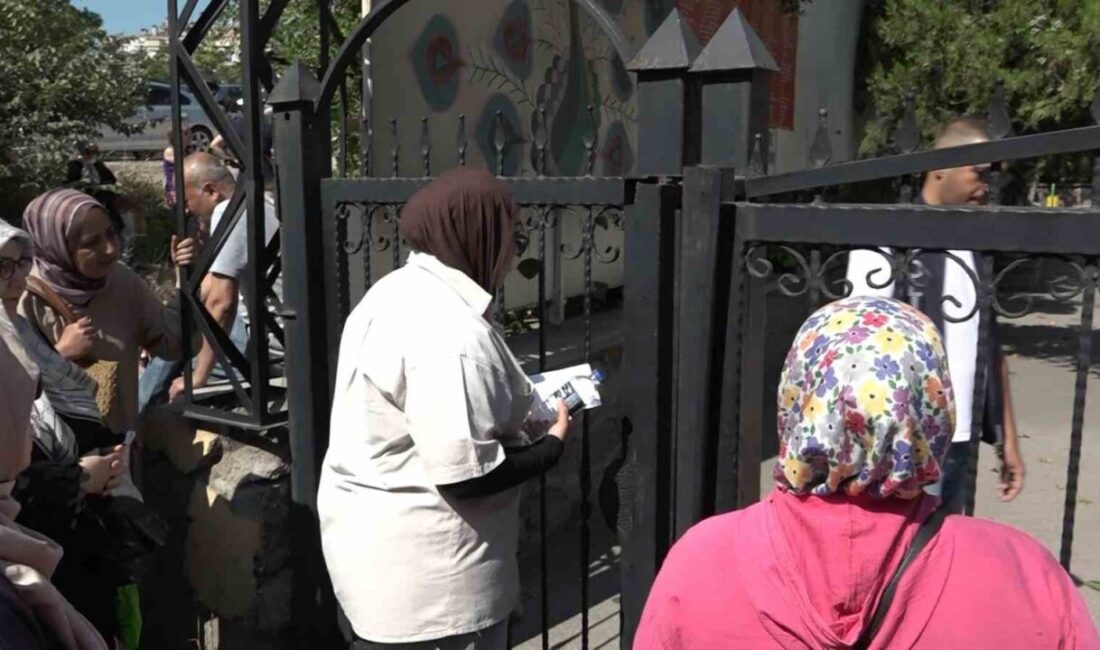 Bursa'da Yükseköğretim Kurumları Sınavı'nın ikinci oturumu AYT'de, sınav saatine 3