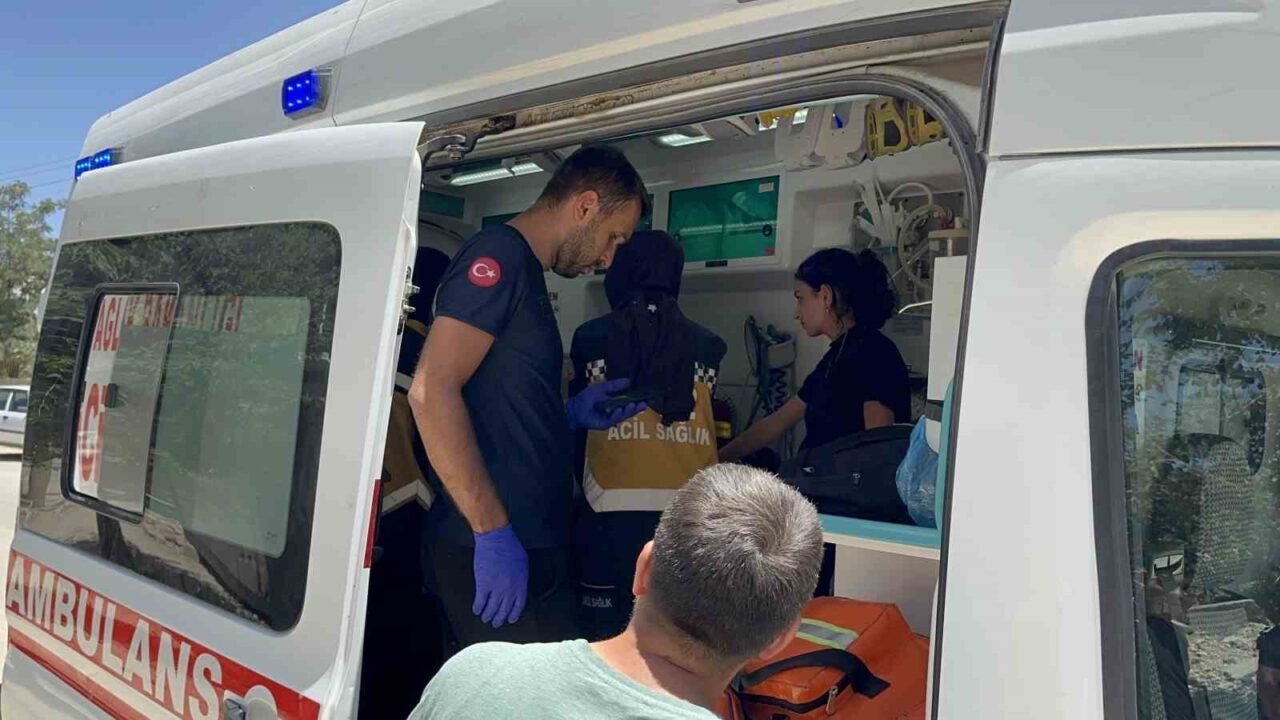Adıyaman'da M.B. isimli genç, Karapınar Mahallesi'nde bir grup tarafından sopalı