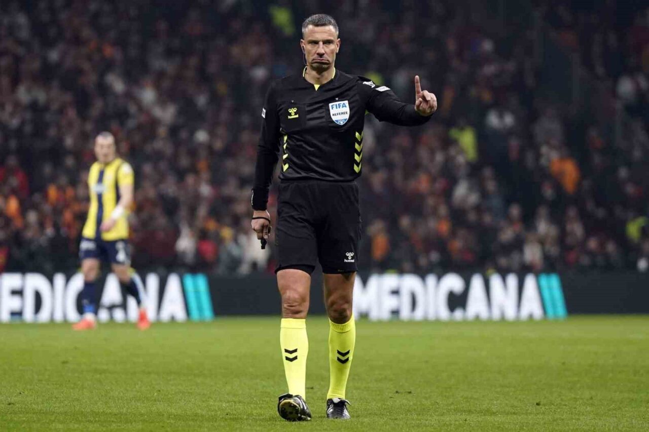 Trendyol Süper Lig 2024-2025 sezonunda en fazla düdük çalan hakem