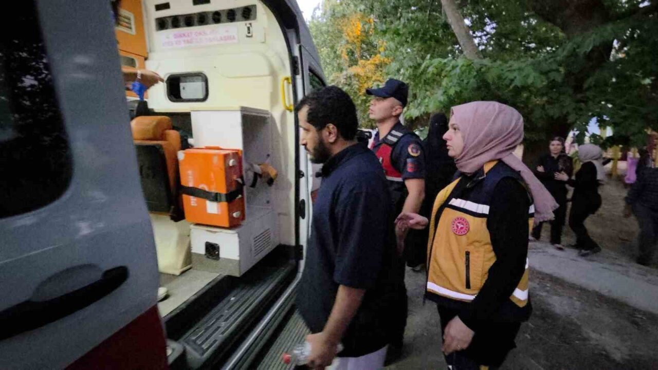 Bursa'nın Orhangazi ilçesindeki İznik Gölü'nde mahsur kalan Suudi turist Alhussaın