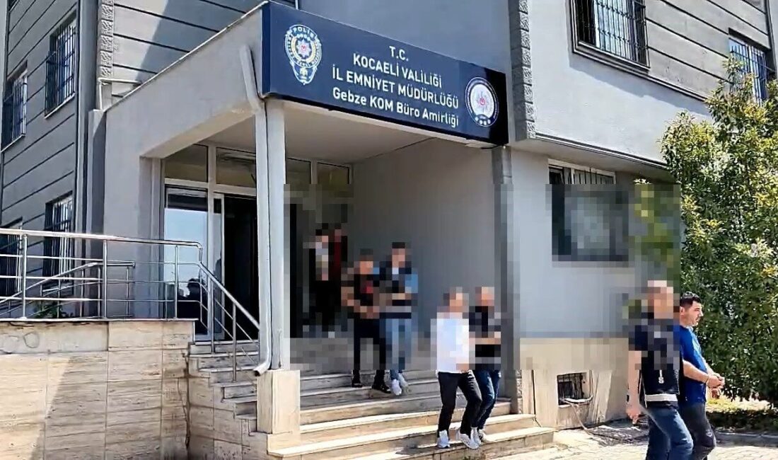 Kocaeli'nin Çayırova ilçesinde tefecilik yaptığı belirlenen 6 kişi, düzenlenen operasyonla