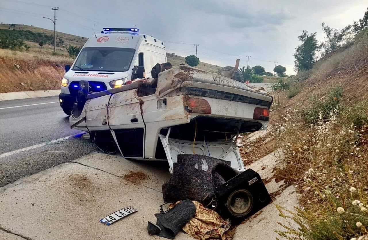 Malatya-Adıyaman karayolu Tavşantepe Kavşağı’nda Bayram B. (24) yönetimindeki otomobil kontrolü