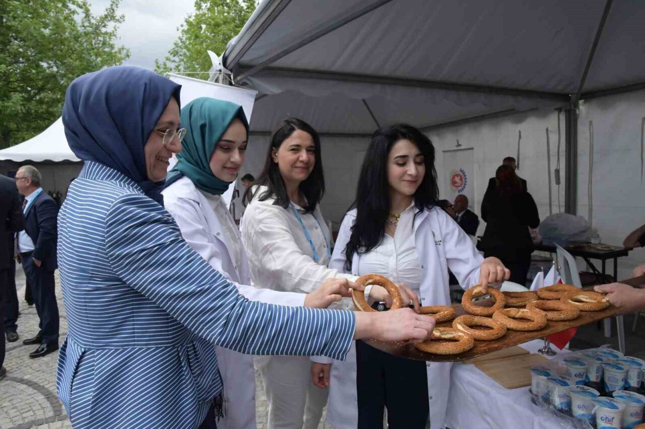 Türkiye Odalar ve Borsalar Birliği (TOBB) Genel Kurulu'nda Samsun'un yöresel