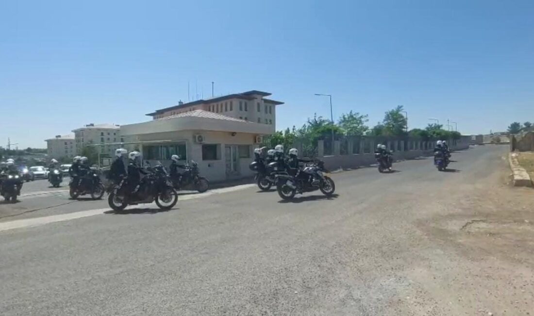 Şanlıurfa'nın Viranşehir ilçesinde yapılan motosiklet denetimlerinde 23 motosiklet ele geçirildi.