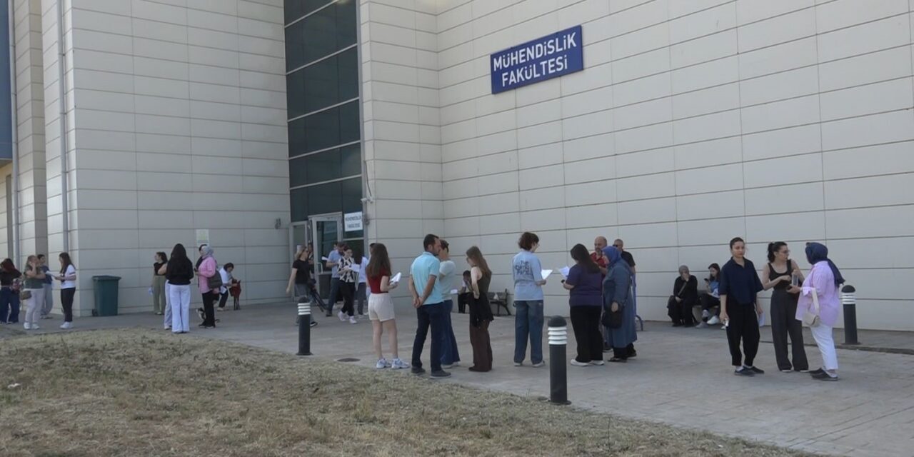 Yükseköğretim Kurumları Sınavı (YKS) kapsamında Temel Yeterlilik Testi (TYT) 10.15’te
