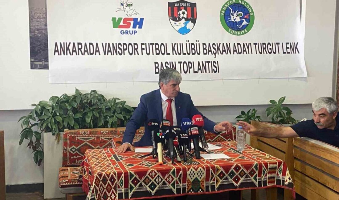 Vanspor FK Başkan Adayı Turgut Lenk, Ankara'da basın toplantısı düzenleyerek