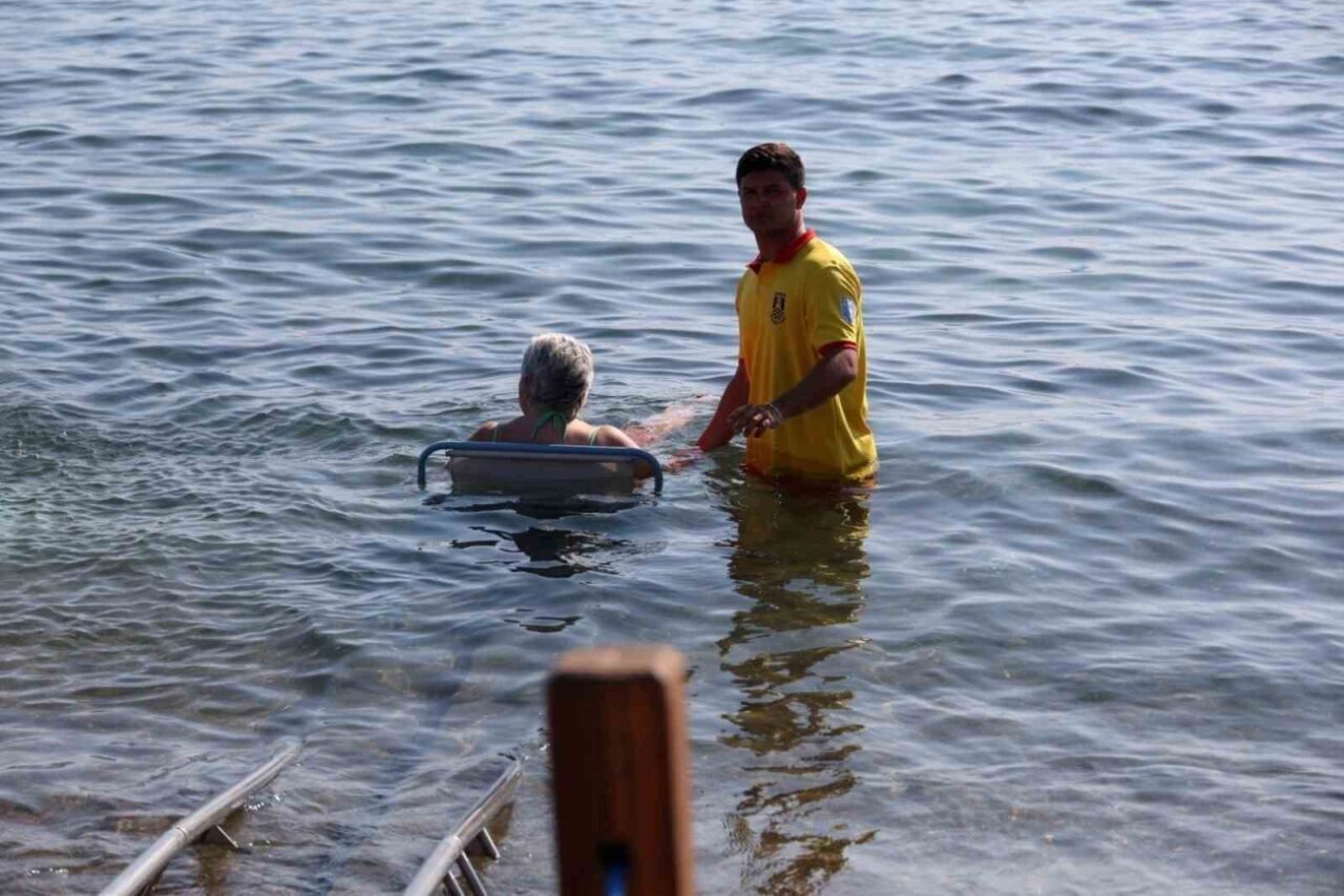Bodrum Belediyesi, özel gereksinimli bireylerin deniz erişimini kolaylaştırmak için Turgutreis