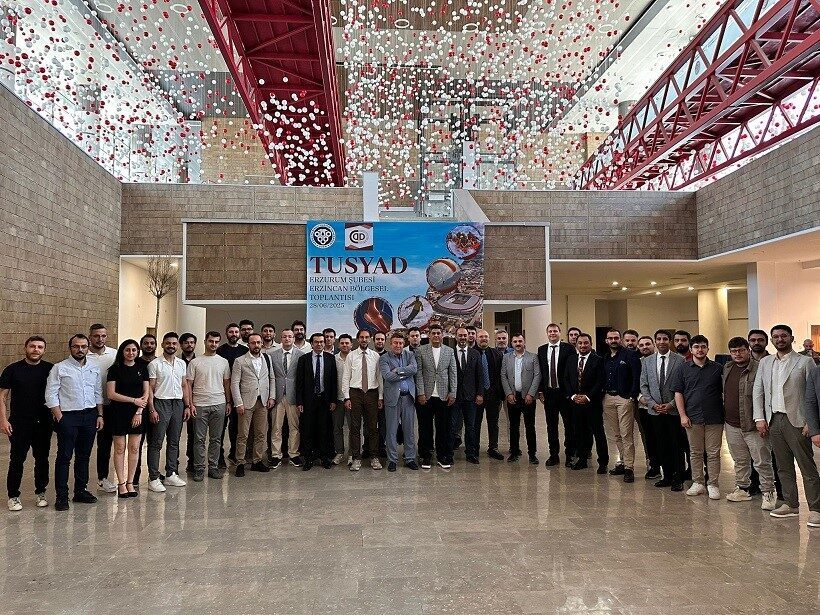 Erzincan'da düzenlenen TUSYAD Bölgesel Bilimsel Toplantısı, ortopedi uzmanları ve asistanlarının