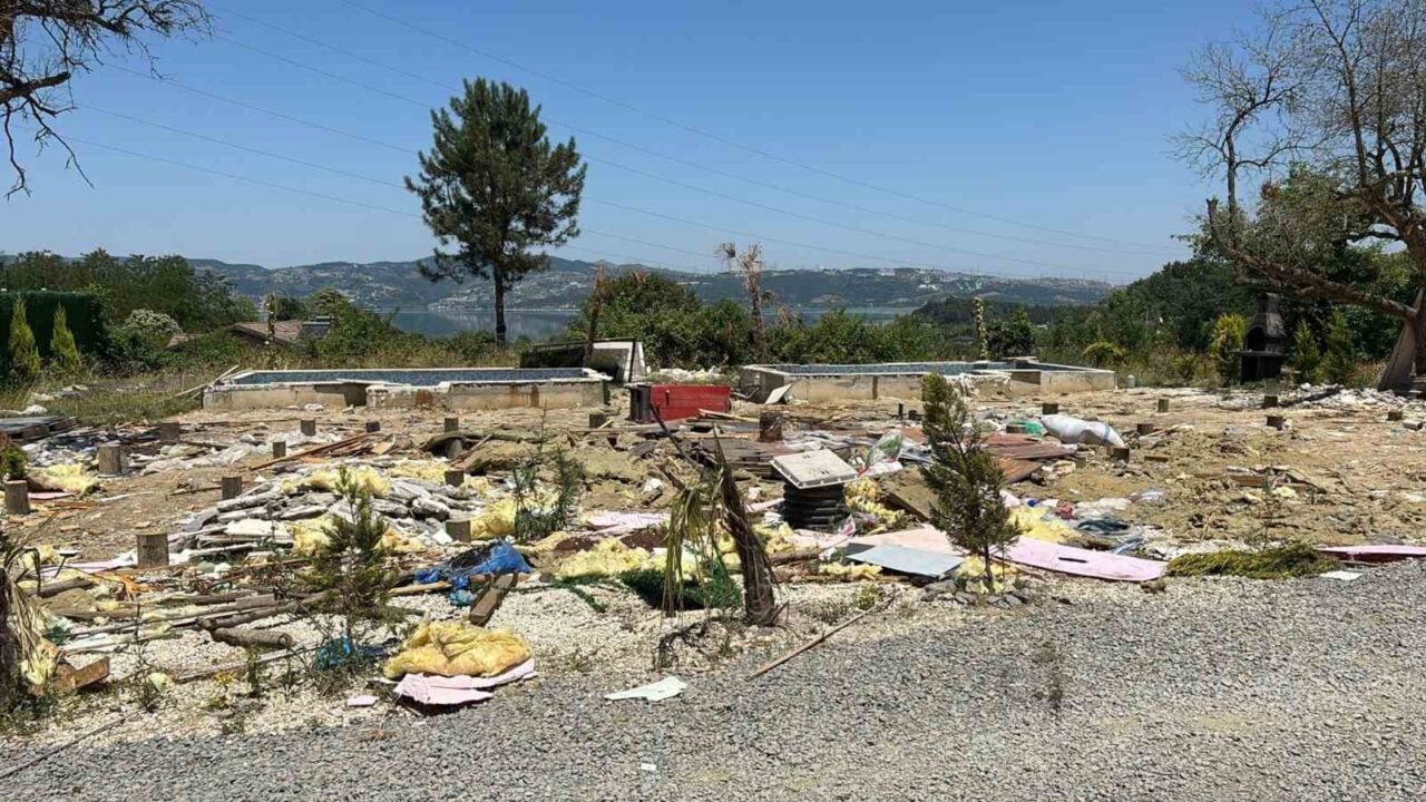 Sakarya'nın Sapanca ilçesindeki gizli kamera skandalı sonrasında, tutuklamalarla sonuçlanan olayın