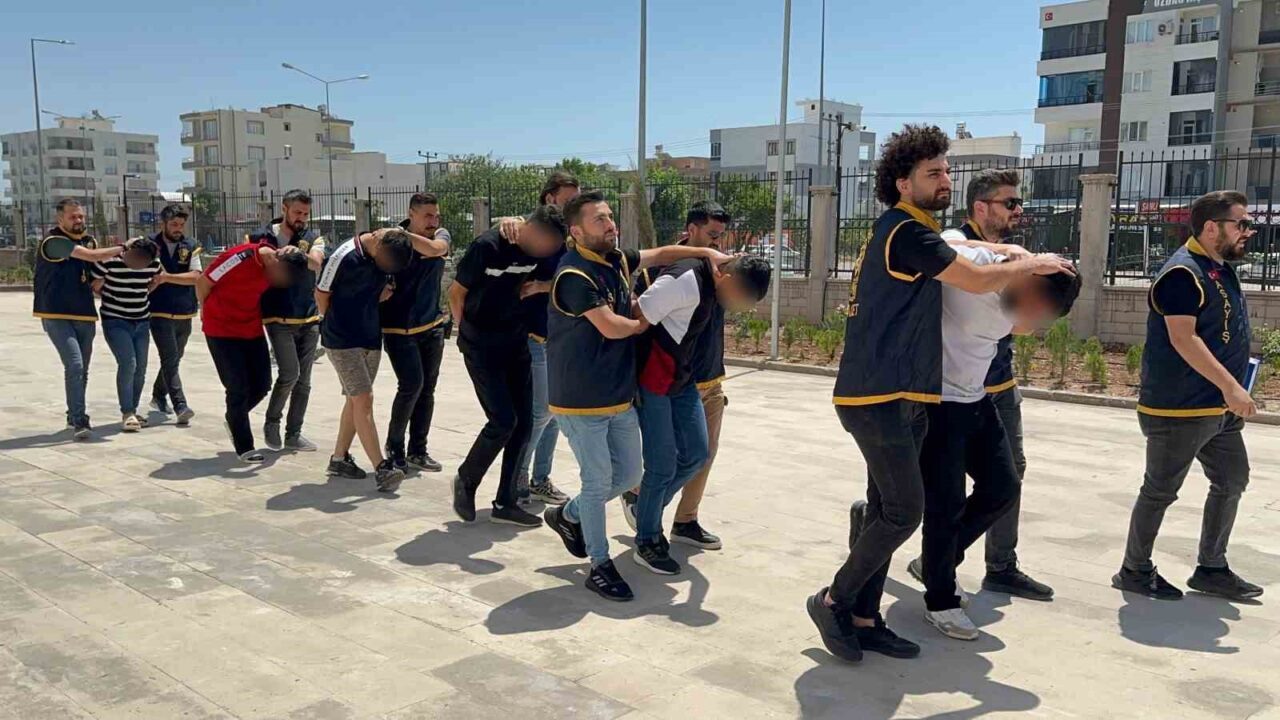 Adıyaman'da ünlü sanatçı Kahtalı Hamido'nun oğlu Sinan Çelik, 27 Haziran