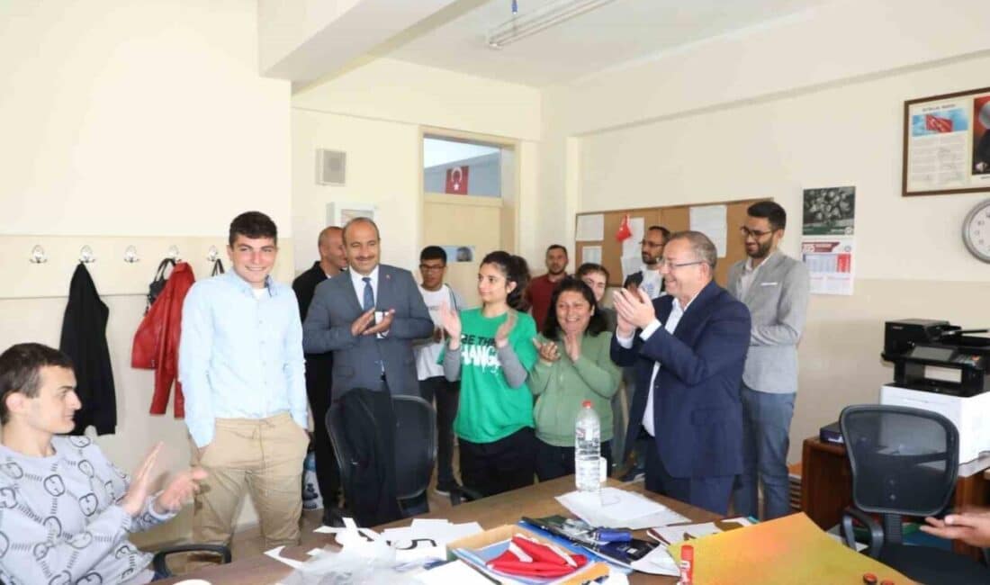 Kars Valisi Ziya Polat, Dede Korkut Özel Eğitim Meslek Okulu'nu