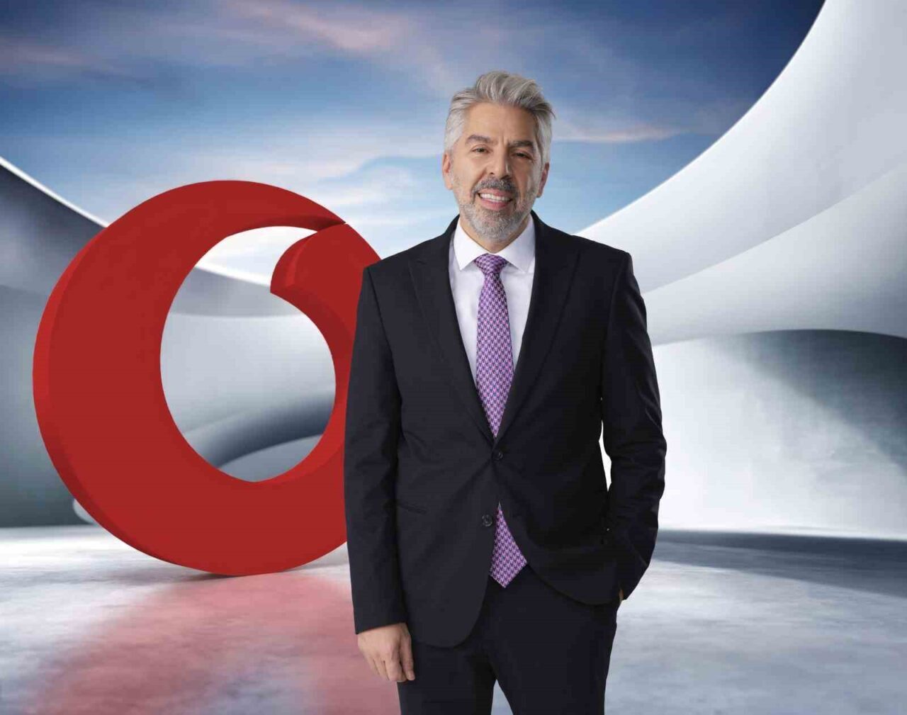 Vodafone Gönüllüleri, Elazığ'da "Dijital Benim İşim" projesi kapsamında kadın kursiyerlere