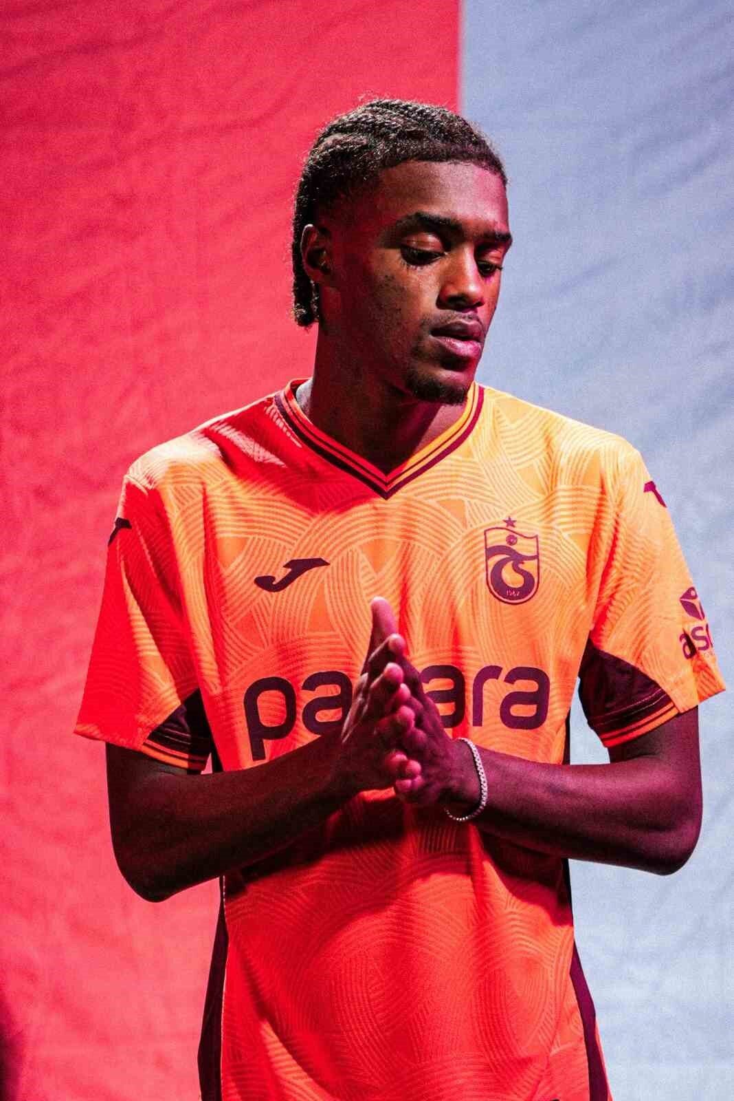 Trabzonspor’un yeni transferi Wagner Pina, kulüpte olmaktan büyük mutluluk duyduğunu