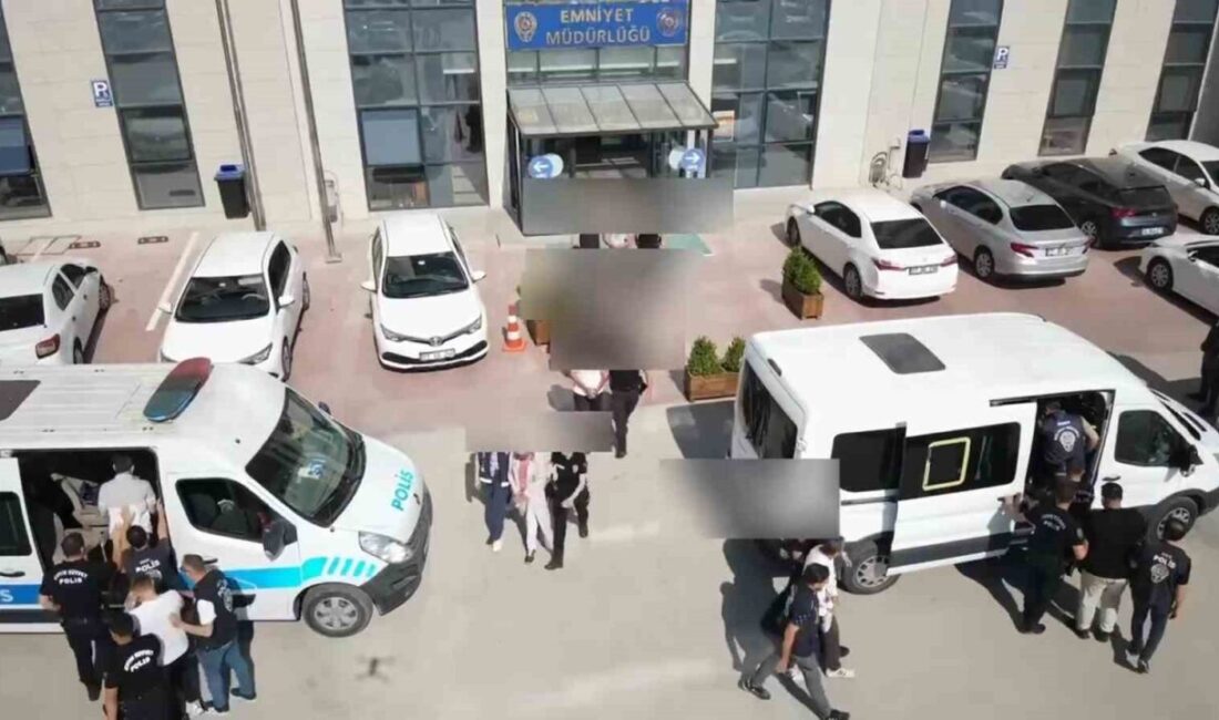 Yalova merkezli 8 ilde yapılan siber dolandırıcılık operasyonunda 13 kişi